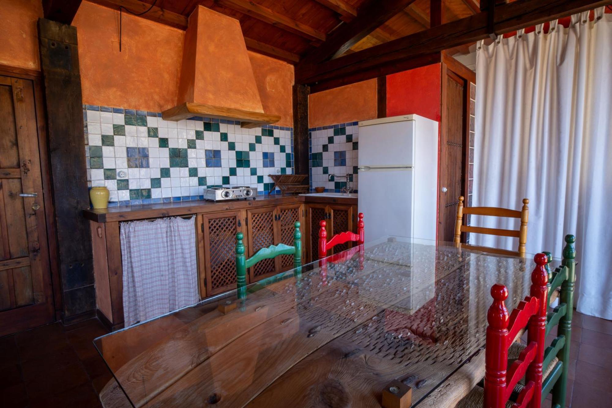 Casa Rural Los Ventanales Alcala del Jucar Exteriör bild